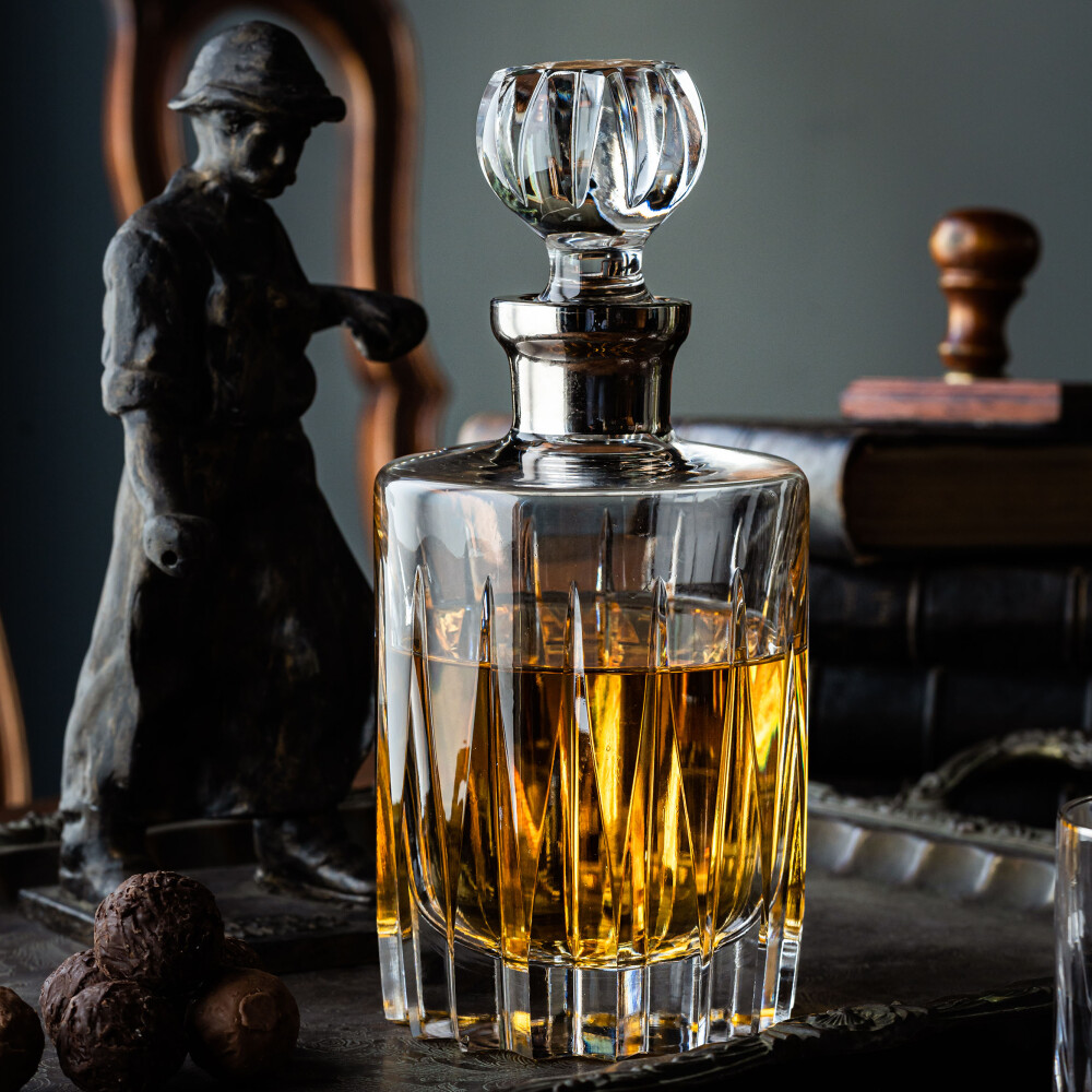 Eterna Cut Crystal Whiskey Decanter