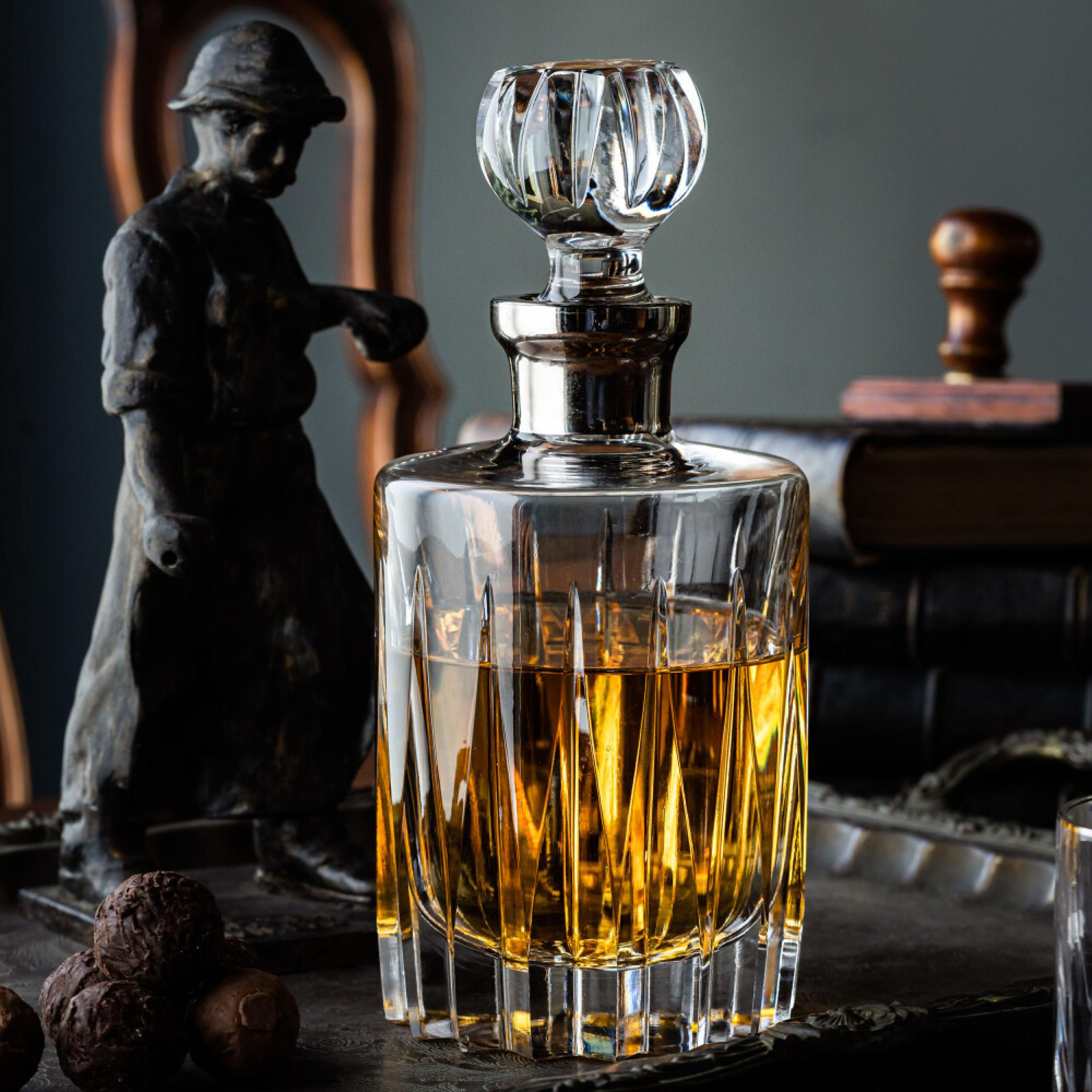 Eterna Cut Crystal Whiskey Decanter